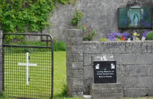 Komisija nustatė, kad Airijos motinos ir vaiko namuose per 76 metus mirė 9 tūkst. nesantuokinių vaikų