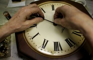 Už savaitės suksime laikrodžius valanda atgal: pradėkite tam ruoštis jau šį savaitgalį