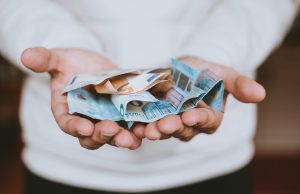 Vidutinis savaitinis darbo užmokestis Airijoje pasiekė naujas aukštumas