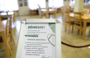 Penktadienį Lietuvoje įsigalios nauji ribojimai parduotuvėms ir turgavietėms, aptarnaujančioms be galimybių paso