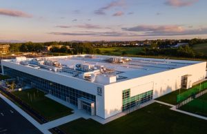 Per ateinančius ketverius metus medicinos bendrovė „Edvards Lifesciences“ Limerick ketina sukurti 250 papildomų darbo vietų