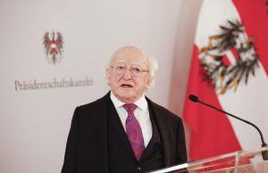 Airijos prezidentas raginamas išdėstyti aiškią poziciją dėl karo Ukrainoje