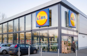 „Lidl Ireland“ suteiks galimybę tęsti darbą sulaukus 65-erių metų