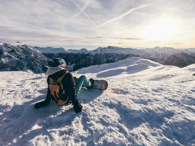 Girl,Enjoy,The,View,On,The,Top,The,French,Alps