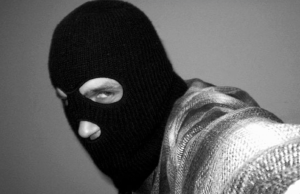 Per šeimos atostogas – klastinga sukčių ataka