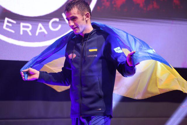 UKR boksas