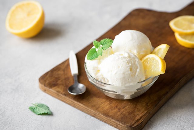 Lemon,Ice,Cream,In,Bowl.,Homemade,Citrus,Lemon,Ice,Cream